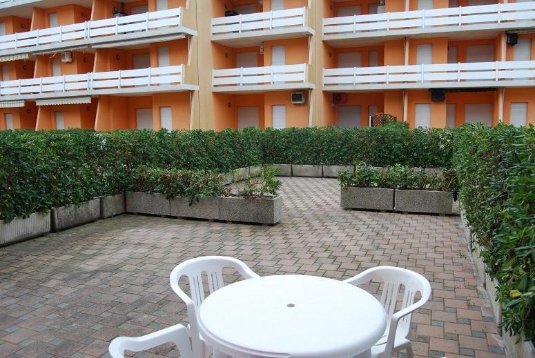 Condominio Biloba-Gemini บิบิโอเน ภายนอก รูปภาพ